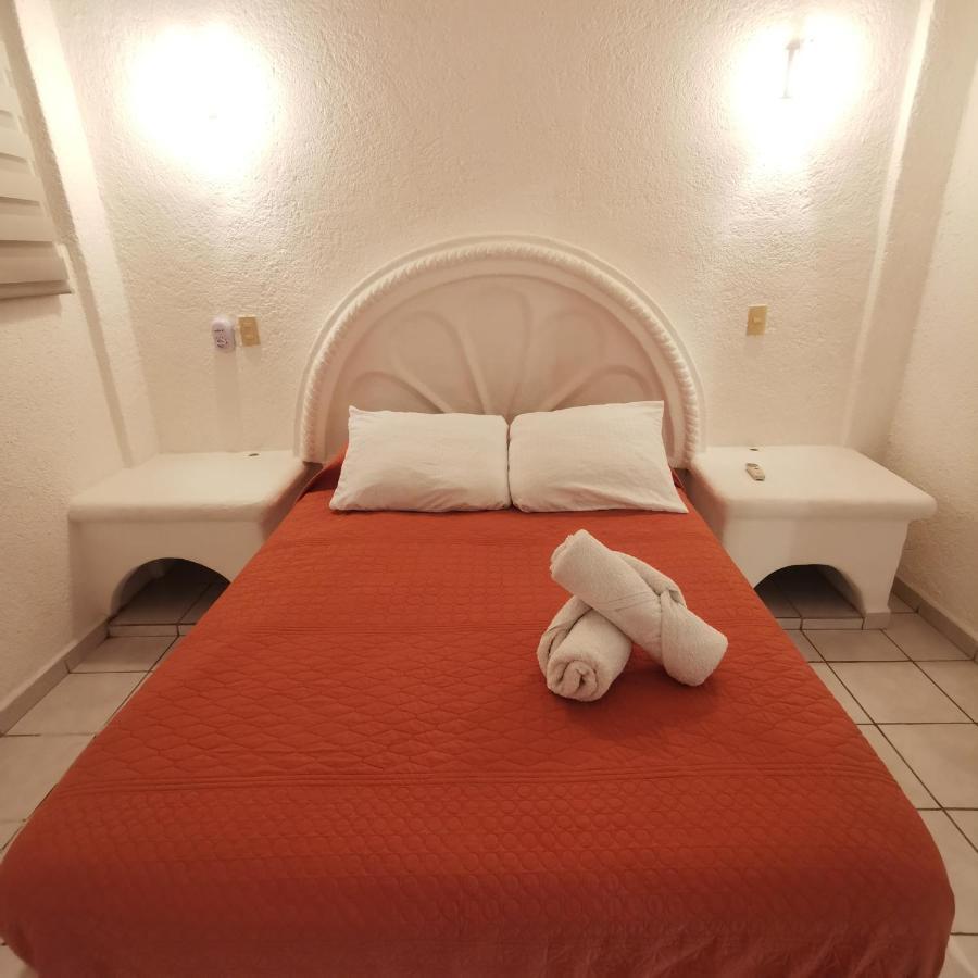 2 Bedroom Apartment With A/C Wi-Fi Best Location! Zihuatanejo Ngoại thất bức ảnh