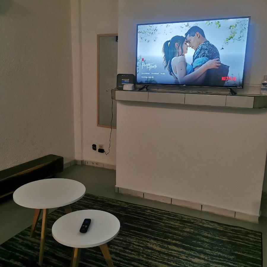 2 Bedroom Apartment With A/C Wi-Fi Best Location! Zihuatanejo Ngoại thất bức ảnh